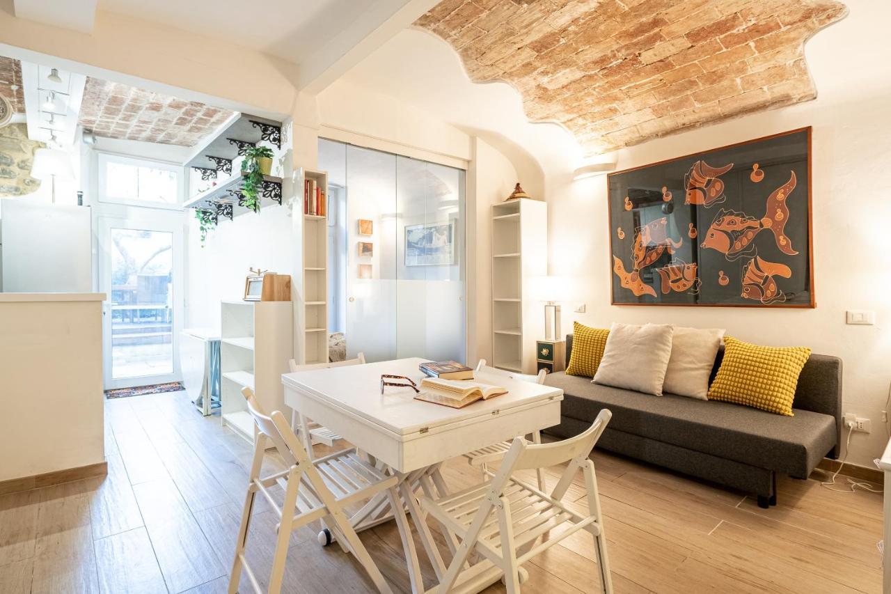 Oltrarno Bright Apartment Con Patio Privato Florens Exteriör bild